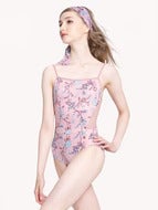 Alana Crescendo Pink, Eleve