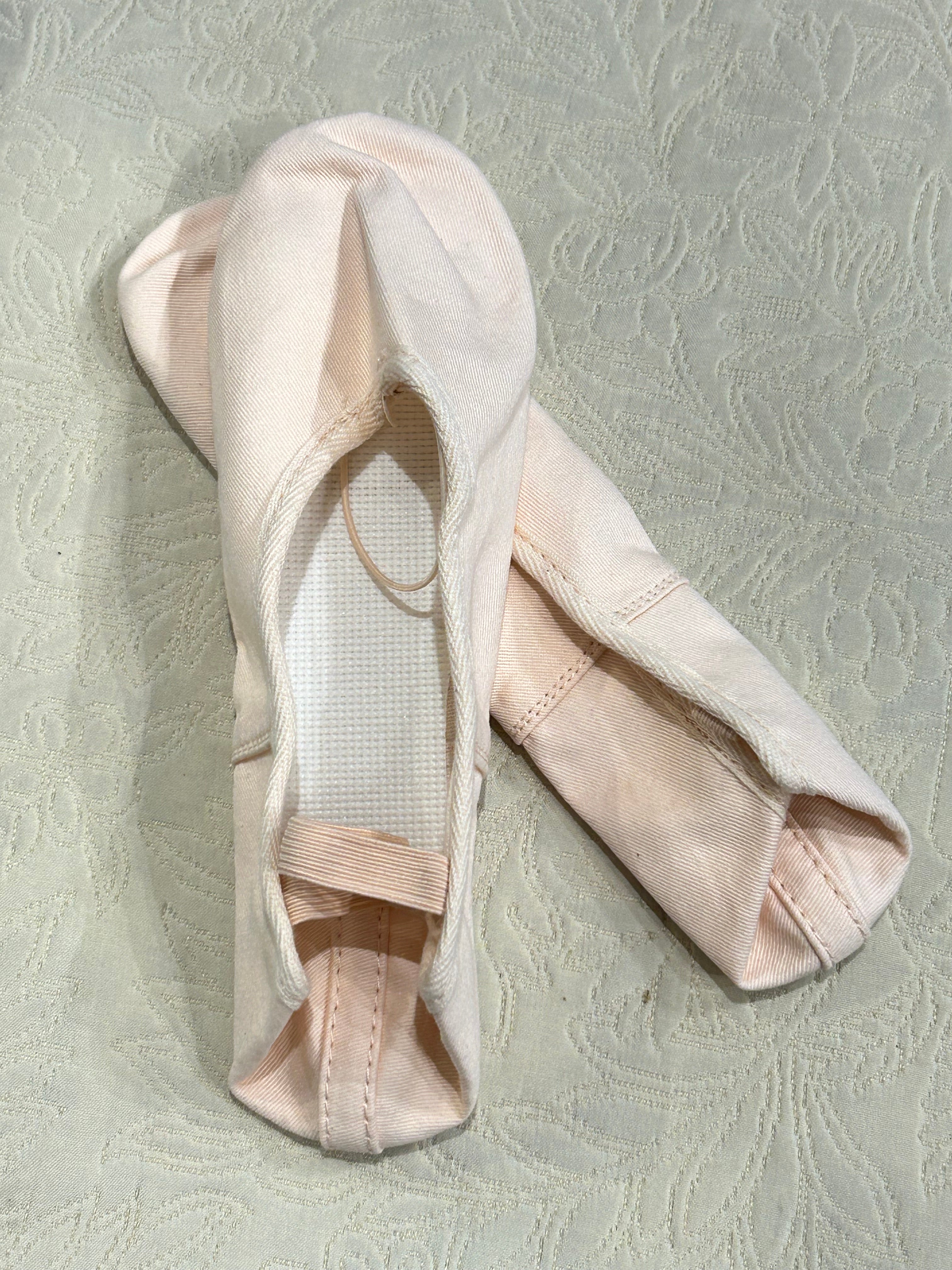 Lulli Ballet Shoe, Canvas, Split Sole, Adult