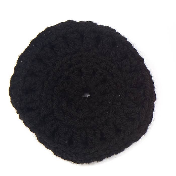 Small Crocheted Buncover, photo 2 of 4